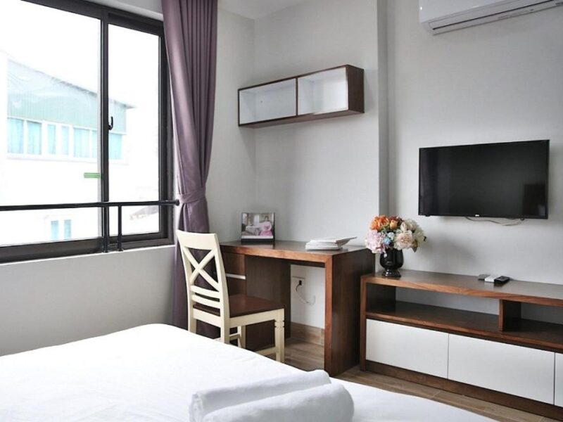 V House 6 Serviced Apartment