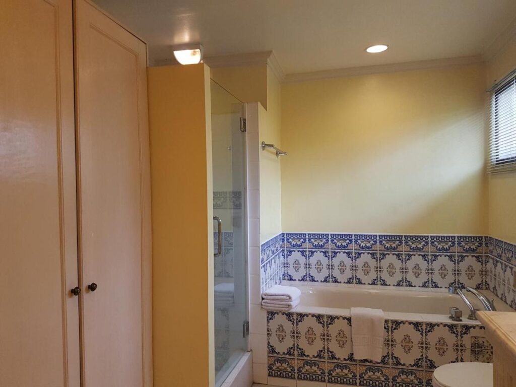 Sophia Suites Residence Hotel Monthly Rental