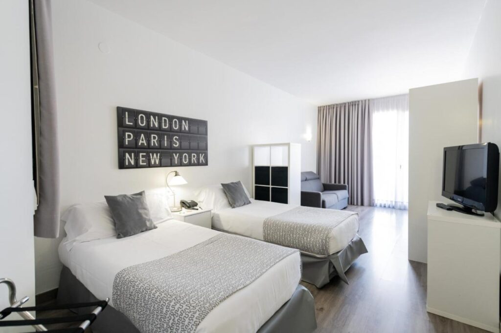 Aparthotel Atenea Calabria Monthly Rental